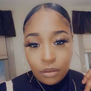 Meet your Posher, Alisha